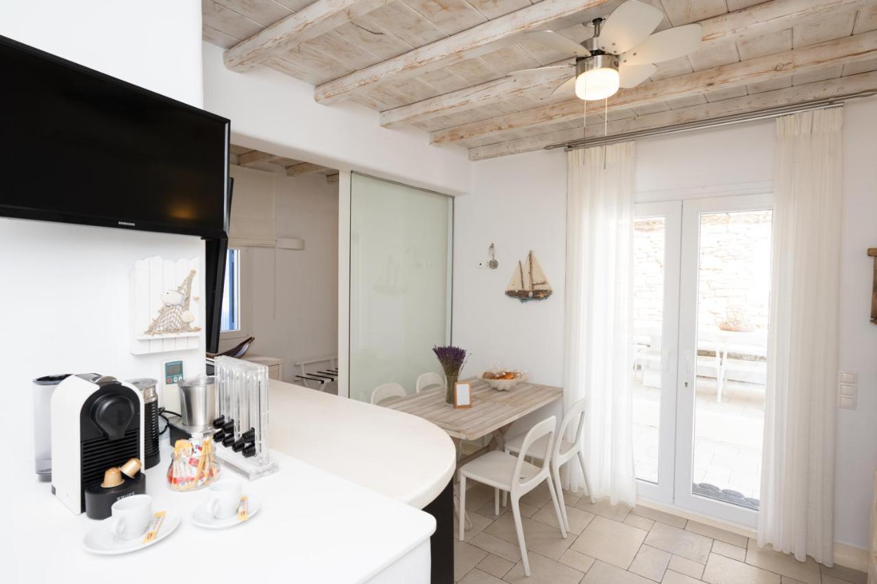 Blue, White And Grey Suites Ornos  Bagian luar foto