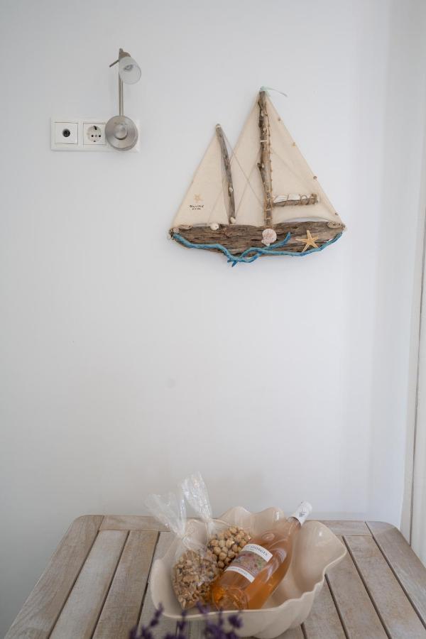 Blue, White And Grey Suites Ornos  Bagian luar foto