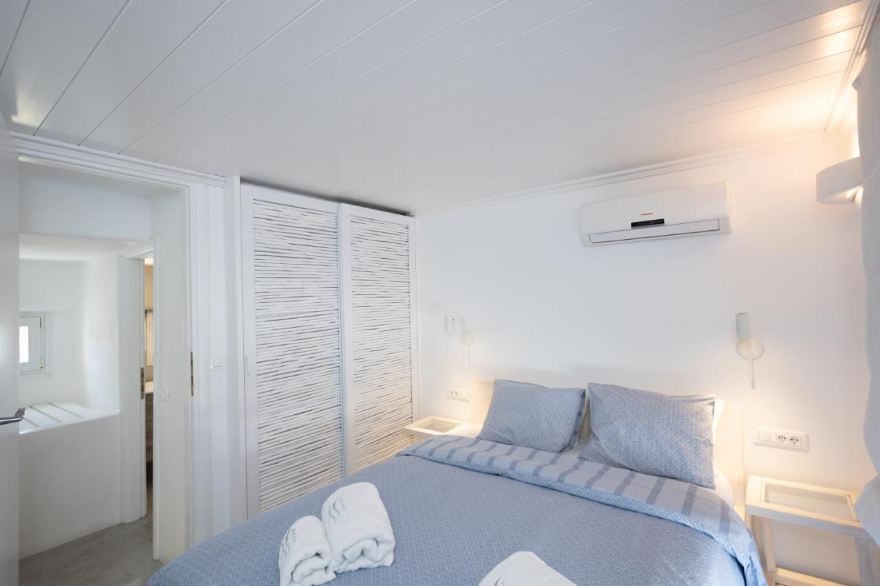 Blue, White And Grey Suites Ornos  Bagian luar foto