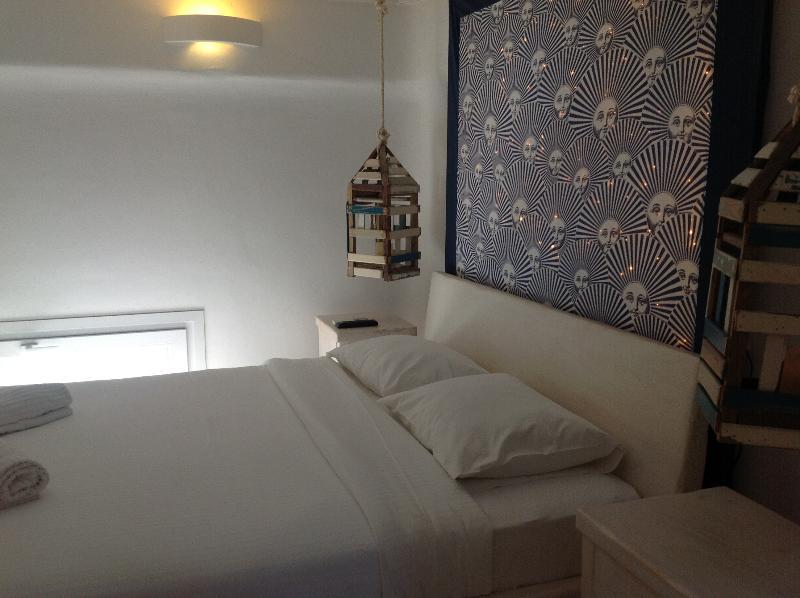 Blue, White And Grey Suites Ornos  Bagian luar foto